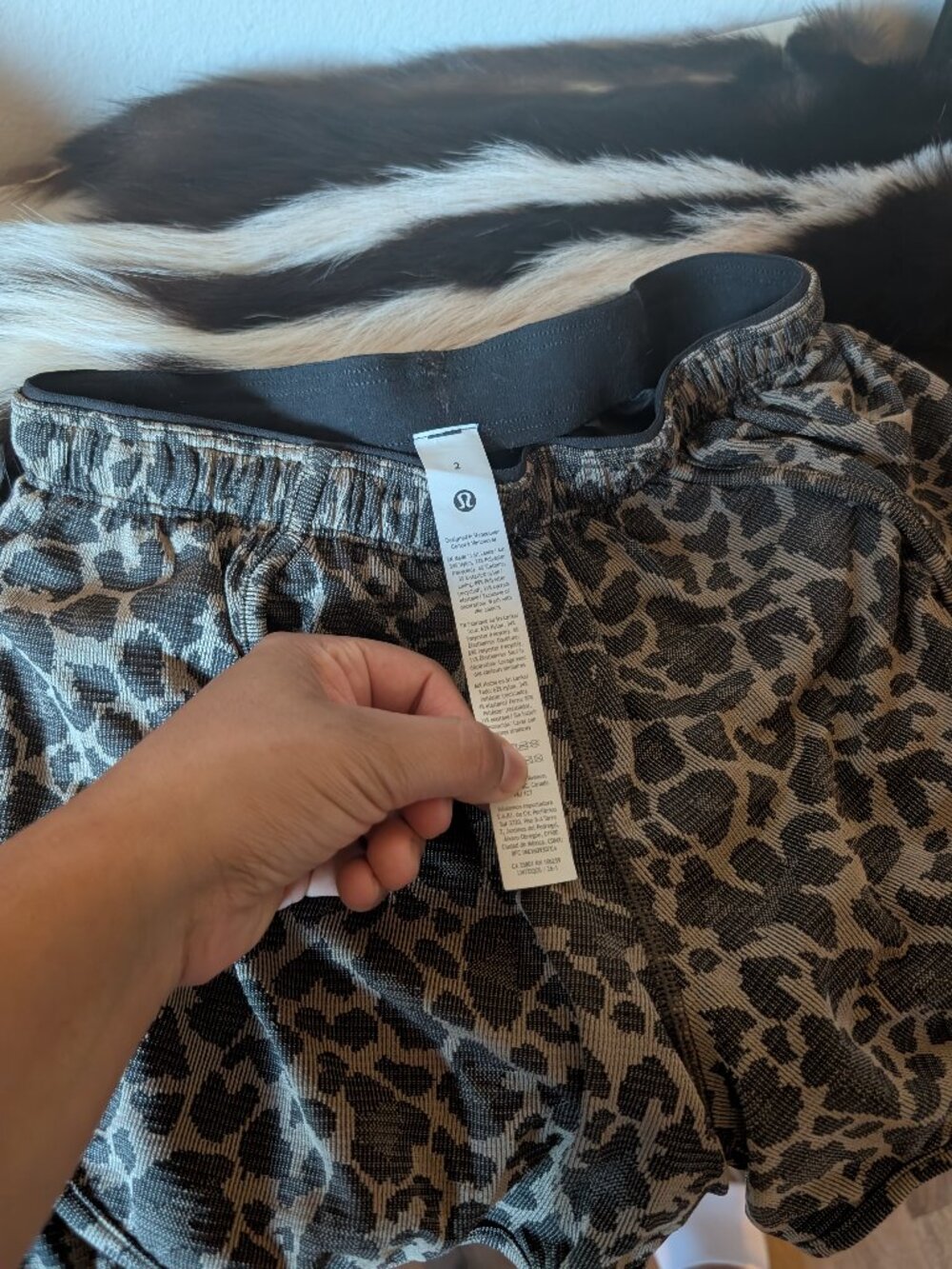 Swiftly mid rise lululemon shorts 3"